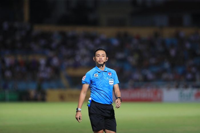 Trọng tài Ngô Duy Lân vẫn chưa được cầm còi vòng 15 V-League. ảnh VFF