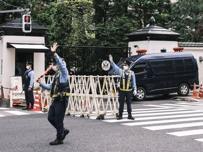 Cảnh sát làm nhiệm vụ tại Tokyo, Nhật Bản. Ảnh: AFP/ TTXVN