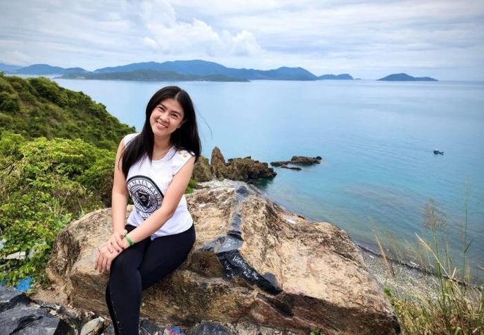 Cựu diễn viên Kim Thư thấy bản thân thư thái khi trở về với biển Nha Trang.
