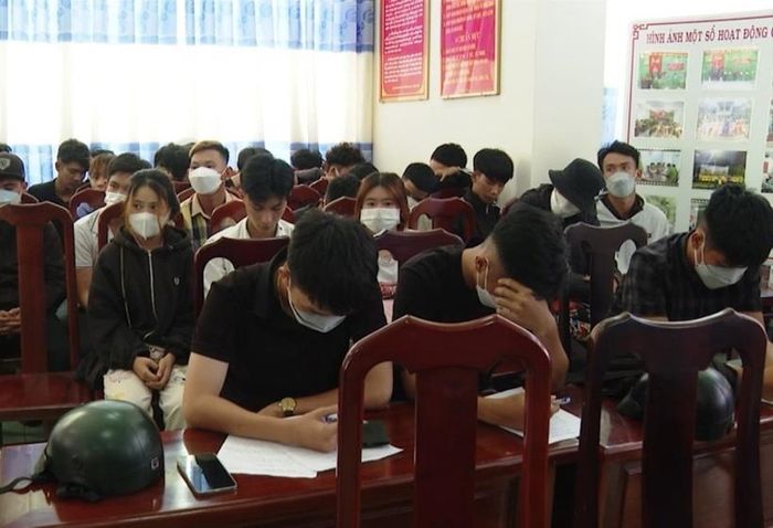  Các đối tượng viết bản tường trình. 