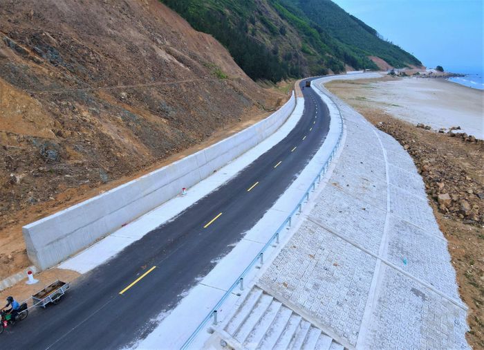 Đoạn tuyến Kỳ Xuân - Kỳ Ninh dài hơn 17 km, dự án đã hoàn thành thảm bê tông nhựa.