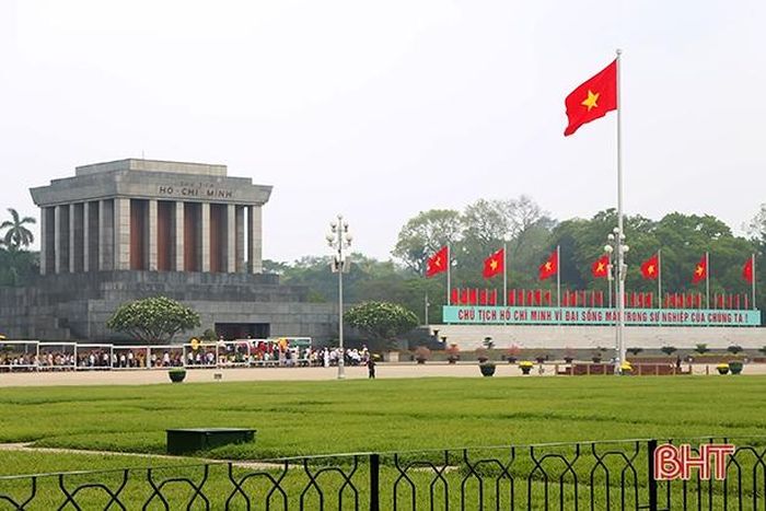 Quảng trường Ba Đình - nơi Bác Hồ đọc bản Tuyên ngôn Độc lập năm 1945.