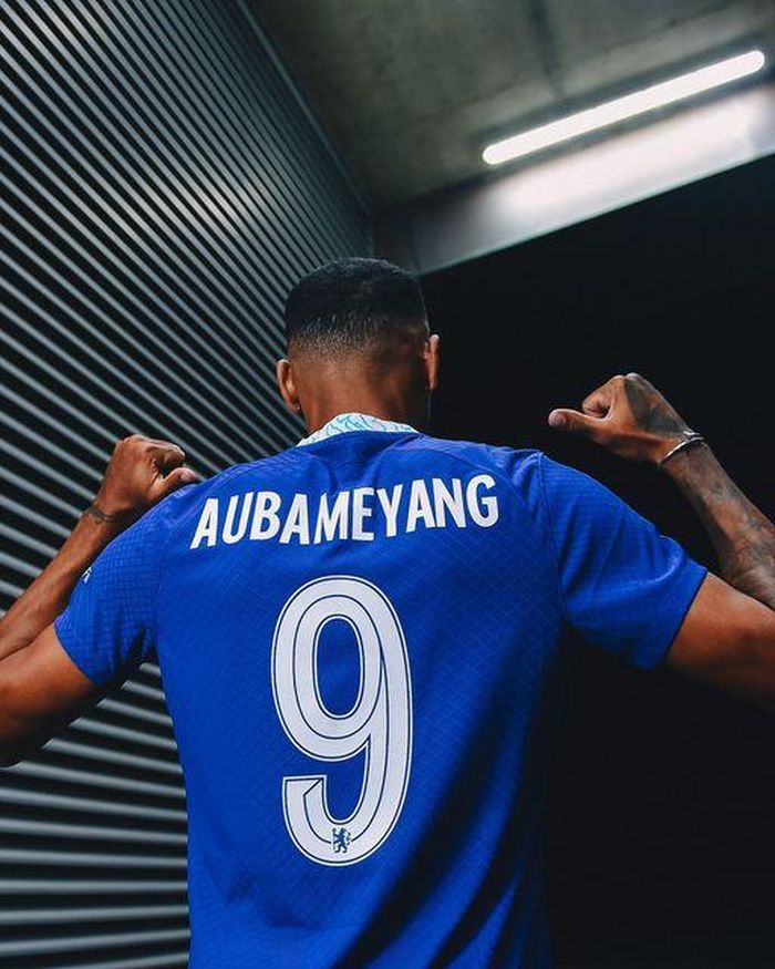 Sau Lukaku, Aubameyang là chủ nhân của chiếc áo số 9 tại Chelsea