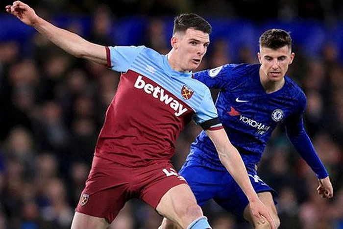 Chelsea và West Ham đều đang gặp những khủng hoảng nhất định khiến phong độ thi đấu không được tốt.