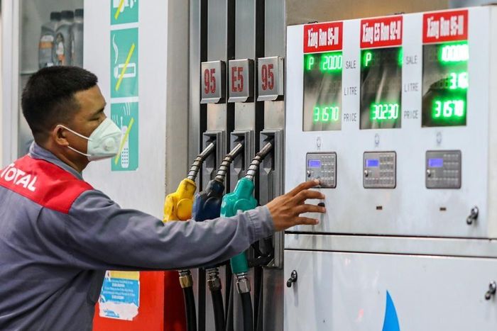 Hiện, việc rút giấy phép của các doanh nghiệp xăng dầu chưa được công bố thông tin rộng rãi. Ảnh: Quỳnh Danh.
