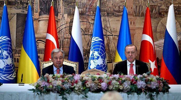 Được biết, thỏa thuận ngũ cốc được ký ngày 22/7 tại thành phố Istanbul với sự tham dự của phái đoàn Nga, Ukraine, Tổng thư ký LHQ và Tổng thống Thổ Nhĩ Kỳ.
