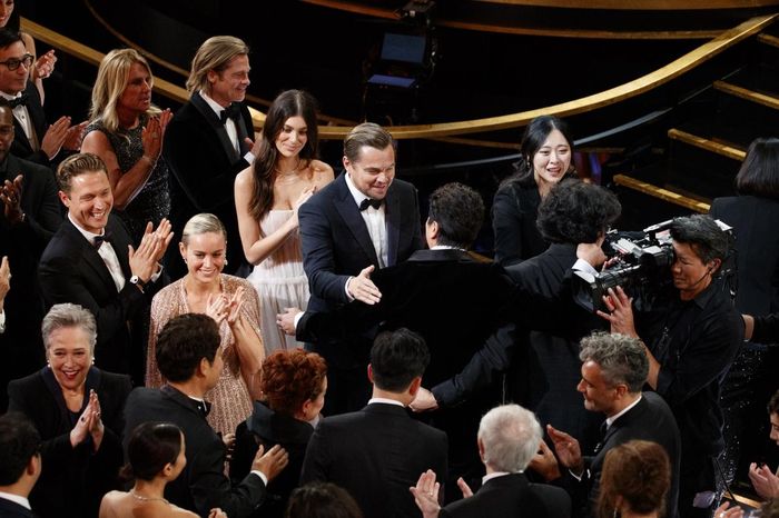 Leonardo DiCaprio dẫn Camila Morrone tới Oscar 2020 
