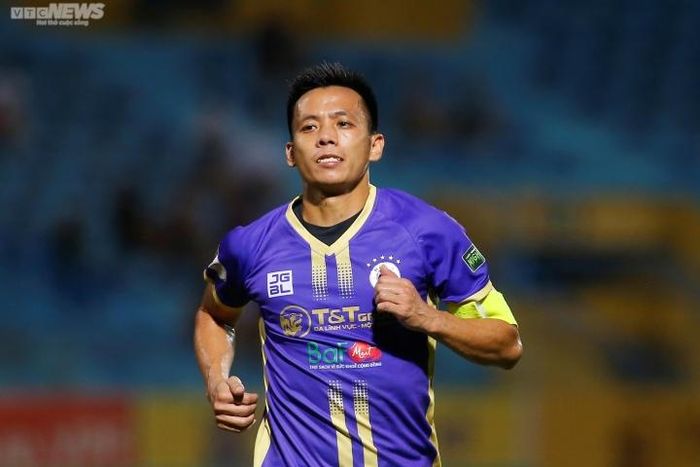 Hà Nội FC đứng đầu bảng V-League 2022.