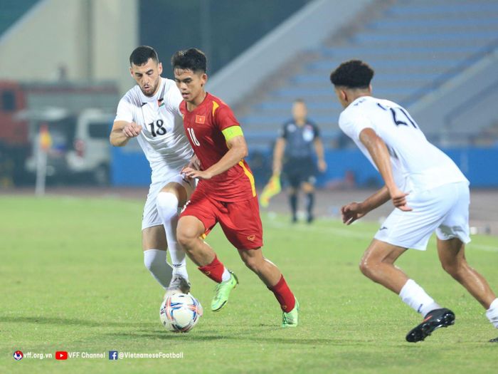 U20 Việt Nam lên đường sang Indonesia sáng ngày 12/9. ảnh VFF
