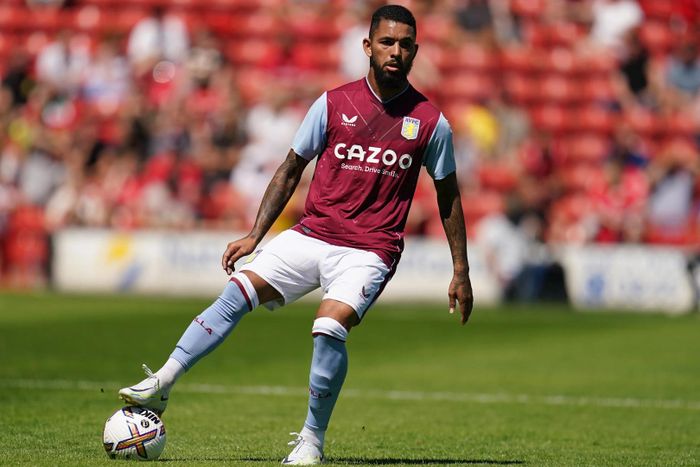 Arsenal nỗ lực ký Douglas Luiz