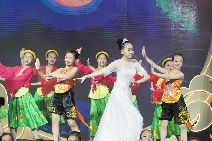 Tiết mục văn nghệ của các em nhỏ tại cung Thiếu nhi Hà Nội.