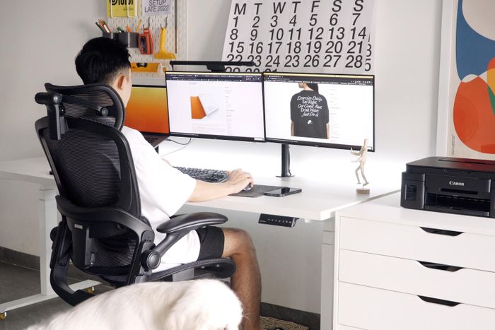  Xu hướng làm việc từ xa khiến người trẻ đầu tư mạnh tay hơn cho "văn phòng tại gia". 