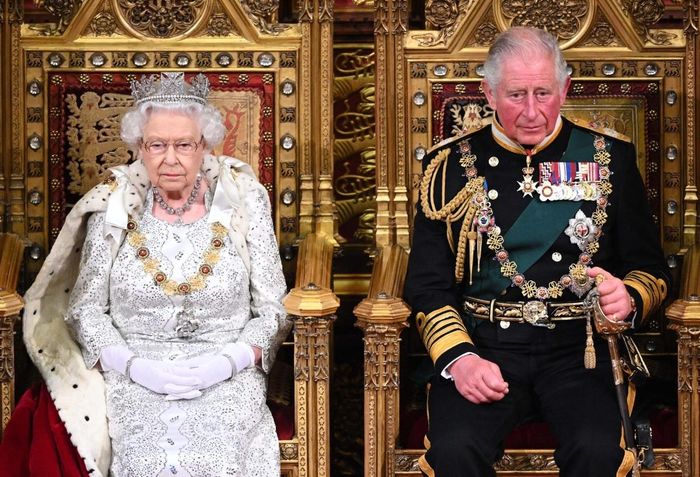  Nữ hoàng Elizabeth II và Vua Charles III, khi ấy còn là thái tử. Ảnh: WPA. 