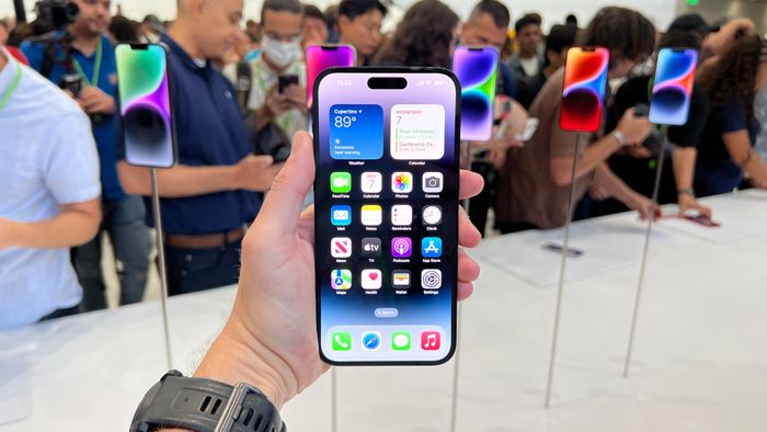  Dải khuyết mới của iPhone 14 Pro gây tranh cãi ngay sau khi ra mắt. Ảnh: TechRadar. 