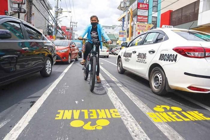  Sau Covid-19, chính phủ Philippines đã chi tiền để xây dựng hệ thống làn đường dành riêng cho xe đạp. Ảnh: Philstar. 