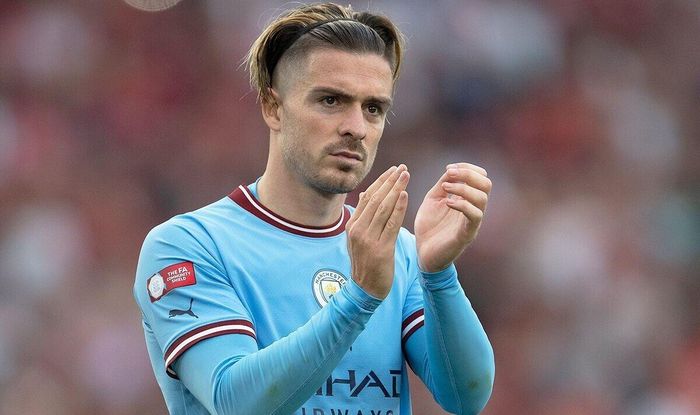  Sau 44 trận thi đấu cho Man City, bản hợp đồng trị giá 100 triệu bảng mới ghi 6 bàn và có 4 kiến tạo. Ở 35 trận trong số này, Grealish không in dấu giày vào bất kỳ pha lập công nào của Man City, theo Whoscored. 