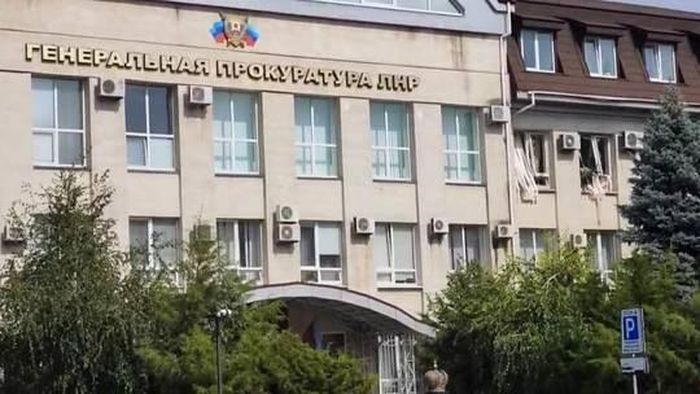 Hiện trường vụ đánh bom ở Lugansk. Ảnh: RT