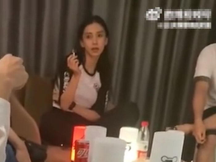 Angelababy bị lộ video hút thuốc lá. Ảnh: HK01.
