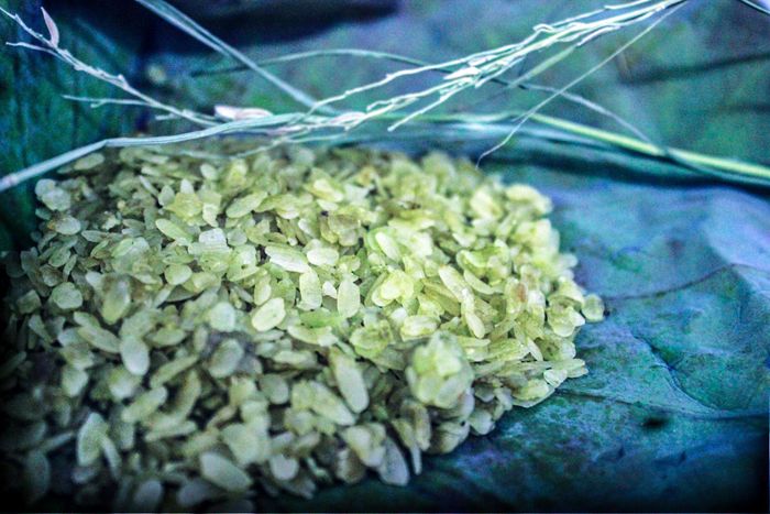 Được ví như tinh hoa của đất, vị ngọt thanh của cốm làm người ta khó có thể cưỡng lại.