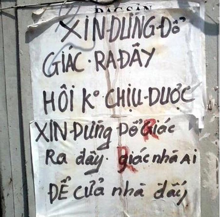 Cũng là cái biển cấm đổ rác nhưng lời tâm sự của khổ chủ nhức nhối cả cõi lòng.