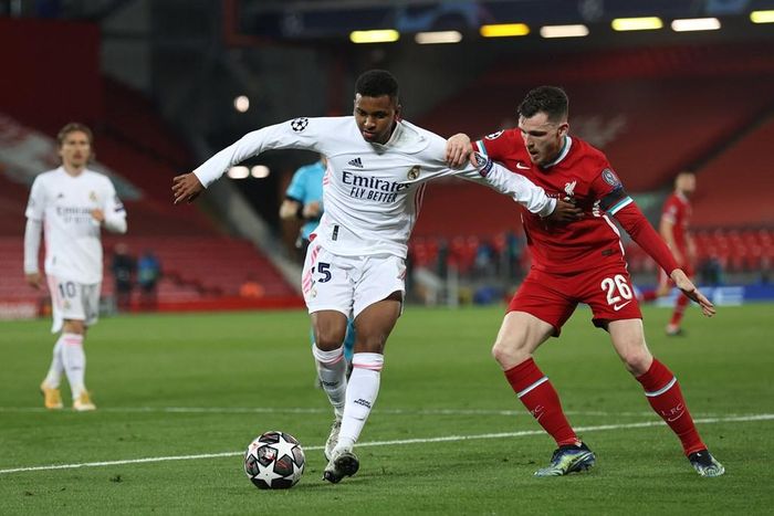 Các cầu thủ của đội Liverpool vs Real Madrid trong một trận đấu Champions League (chung kết cúp C1 châu Âu). Ảnh: Reuters