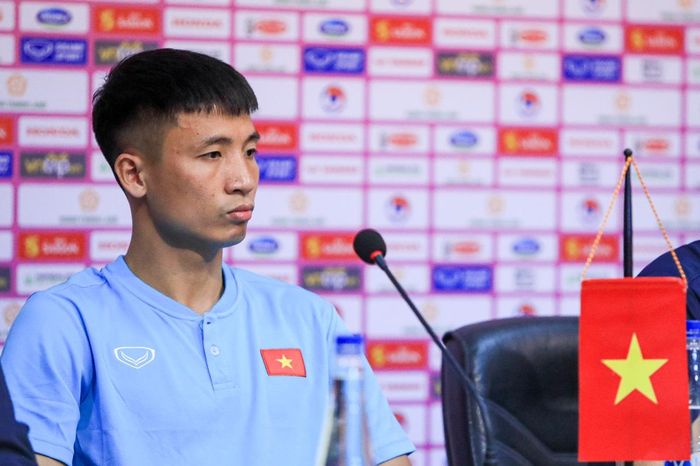 Trung vệ Bùi Tiến Dũng khẳng định đã lấy lại 100% phong độ.Ảnh: Thanh Nhã