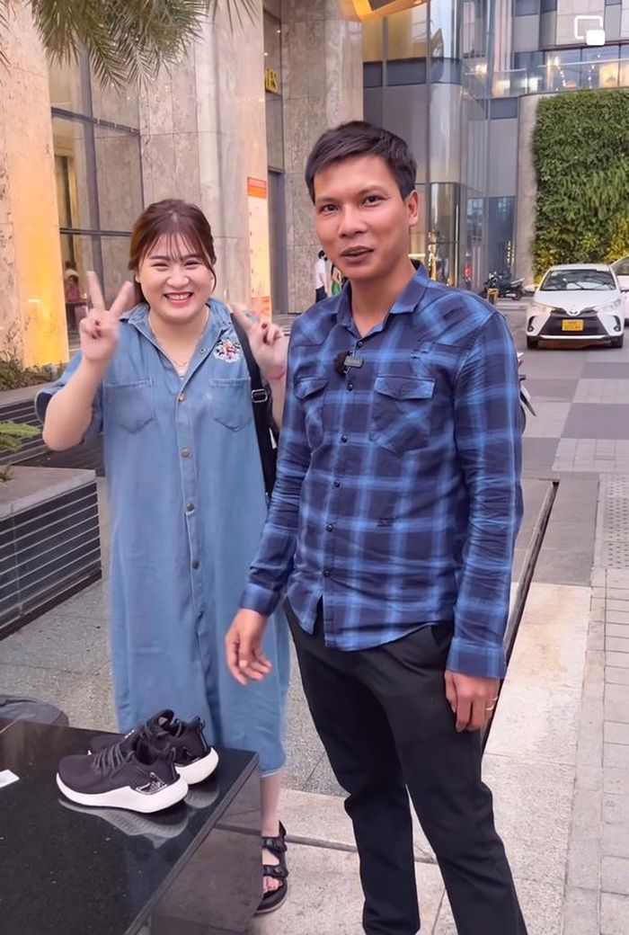 Cụ thể, mới đây, Lộc Fuho đã đăng tải một video khoe dịp dẫn bà xã đi tòa nhà chọc trời Landmark 81.