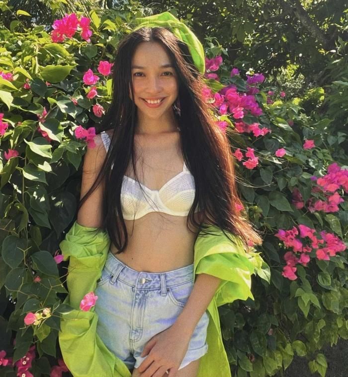 Body có phần đầy đặn và gợi cảm hơn của Hiền Thục khiến dân tình thi nhau thả tim