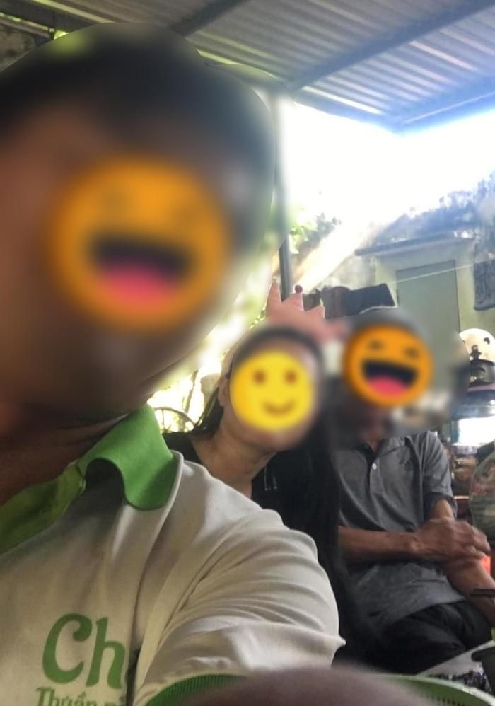 Một người đàn ông đã bảo lãnh cho V.A.