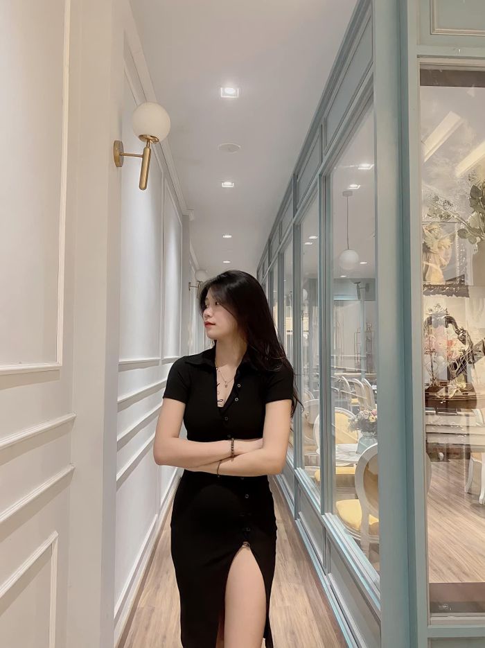 Cô từng có quãng thời gian khoác áo các đội U16, U19 và thuộc thành phần đội dự tuyển nữ Việt Nam ăn tập tại Trung tâm đào tạo bóng đá trẻ VFF. Tuy nhiên, chấn thương dai dẳng đã khiến Như Tuyền quyết định giải nghệ