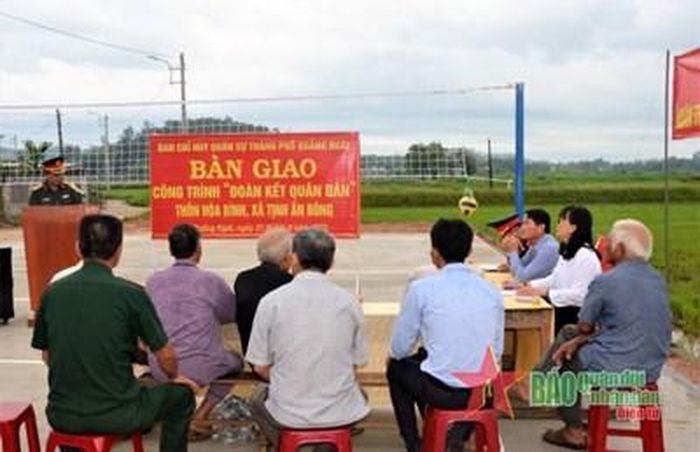 Quang cảnh lễ bàn giao.