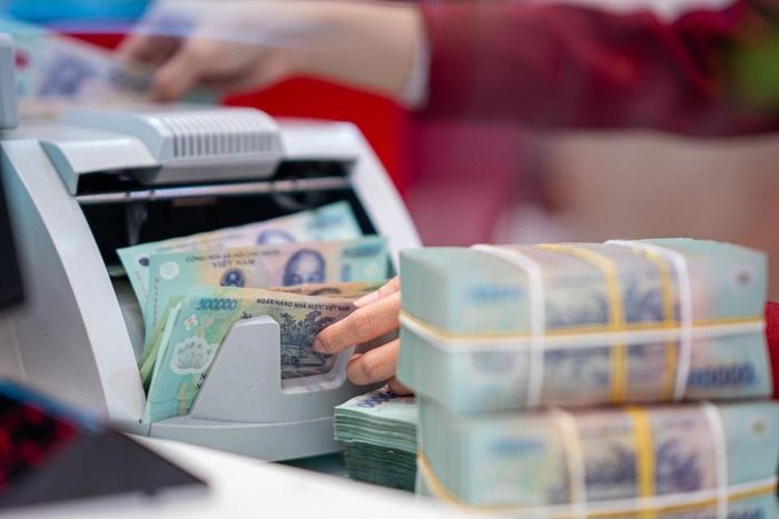 Trần lãi suất tiền gửi sẽ tăng từ 23/9. Ảnh: Chí Hùng.
