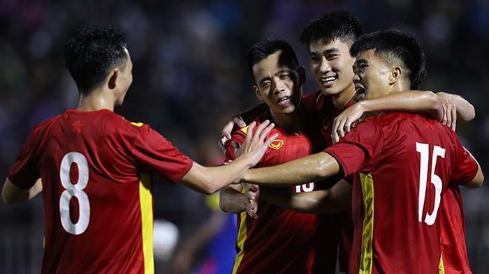 Đội hình nhiều thay đổi trẻ trung tích cực hứa hẹn sẽ giúp ích cho ông tại AFF Cup 2022. Ảnh: VFF