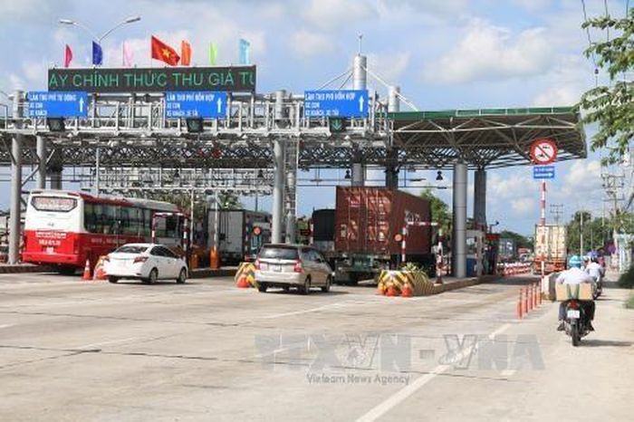 Trạm thu phí BOT Cai Lậy (Tiền Giang). Ảnh: TTXVN