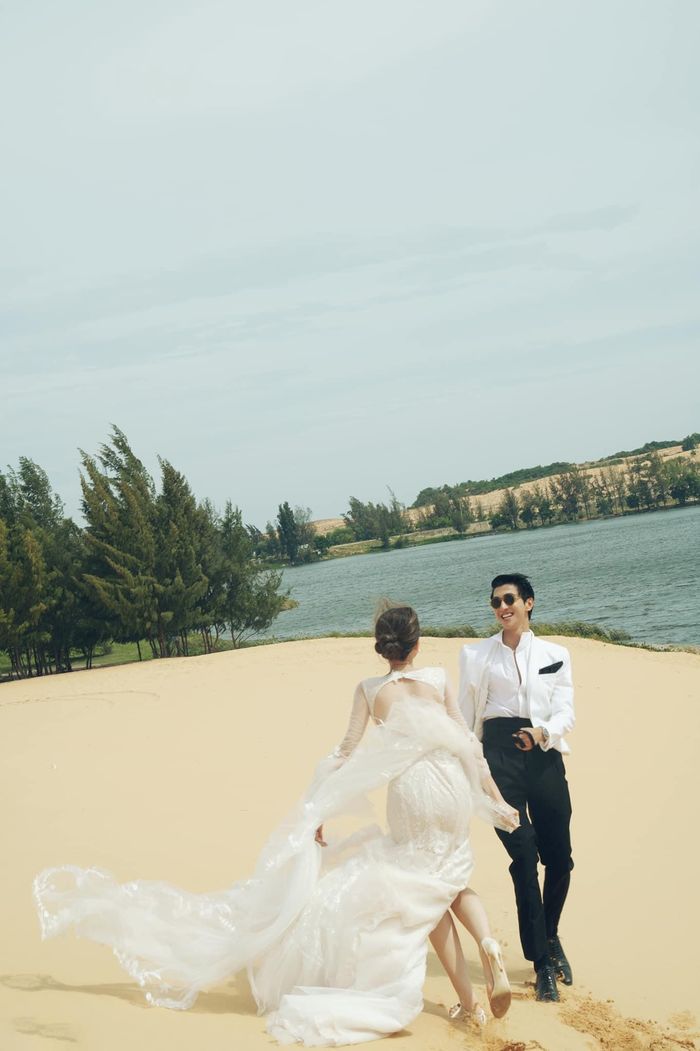 Phương Nga - Bình An được biết đến là một trong những đôi uyên ương đẹp, gắn bó lâu năm của showbiz Việt. Họ hẹn hò từ năm 2018 khi Phương Nga tham gia cuộc thi Hoa hậu Việt Nam. Đến dịp Valentine năm 2019, hai người chính thức công khai chuyện tình cảm.