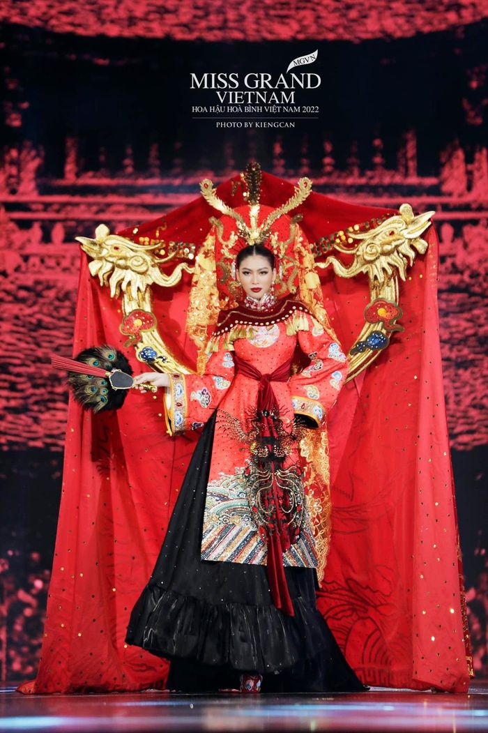 Những bộ trang phục vô cùng ấn tượng.