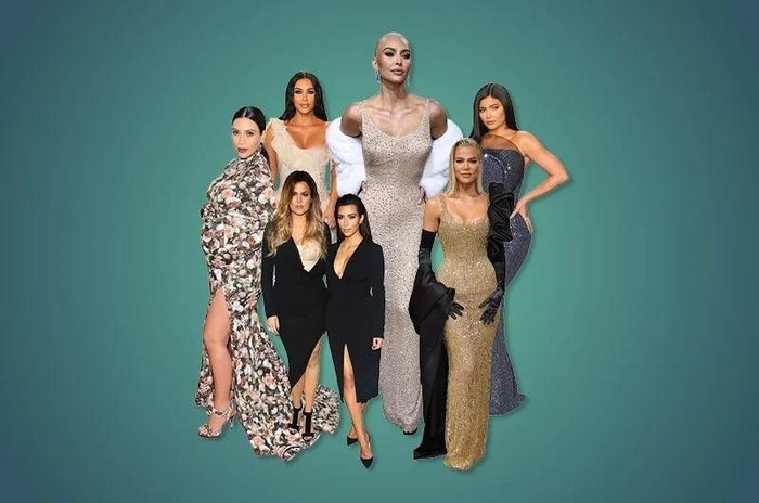  Thân hình đồng hồ cát của chị em nhà Kardashian từng được xem là "cơ thể hoàn hảo". 
