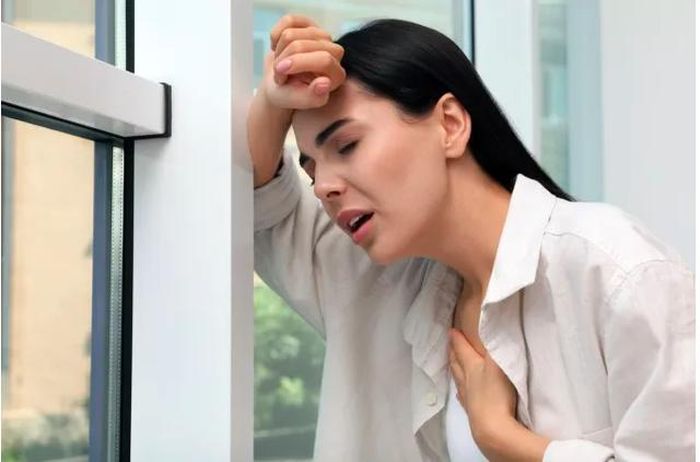 Việc đau hoặc khó chịu ở ngực cho thấy tim của bạn đang chứa đầy mảng bám.