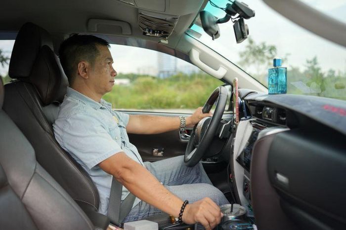 Anh Nguyễn Văn Đức luôn nỗ lực hết mình trong hành trình làm tài xế công nghệ để mang lại trải nghiệm tốt nhất cho hành khách.