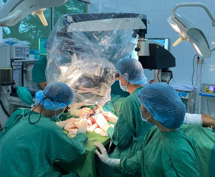 Máy móc, trang thiết bị hiện là khó khăn rất lớn của các bệnh viện.