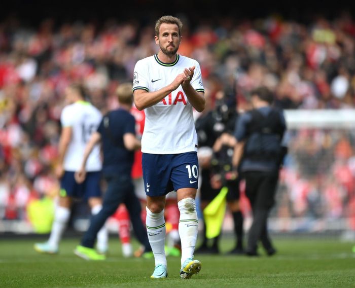  Tottenham thua một trận "tâm phục khẩu phục" trên sân Emirates. Harry Kane ghi bàn giúp Tottenham gỡ hòa 1-1, nhưng chừng đó là quá ít để "Gà trống" giành điểm rời trận derby bắc London. 