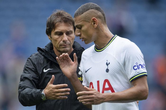 Richarlison từng bước quan trọng với Conte