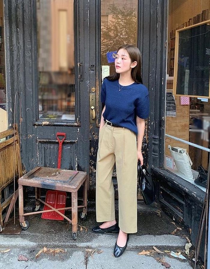 Đây là kiểu áo có thể bắt cặp cực "ngọt" với những chiếc quần âu.