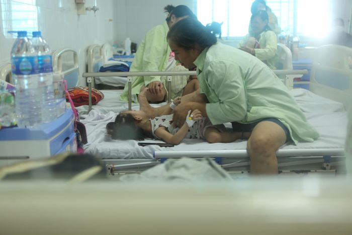 Số ca nhiễm adenovirus tại Hà Nội tăng nhanh trong thời gian qua. Ảnh: Quốc Toàn.