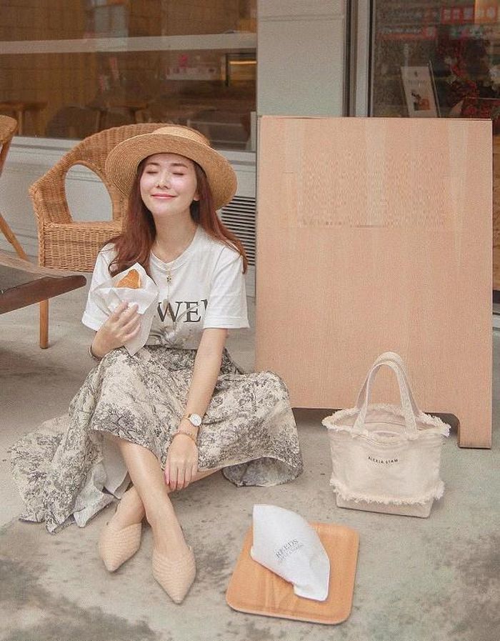 Hiện nay, mẫu giày này có nhiều kiểu dáng bắt mắt, tha hồ cho chị em lựa chọn.