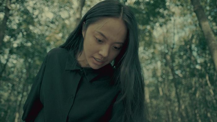  Hằng (Rima Thanh Vy) - bạn thân của Linh - có những dấu hiệu cho thấy tinh thần bất ổn. 