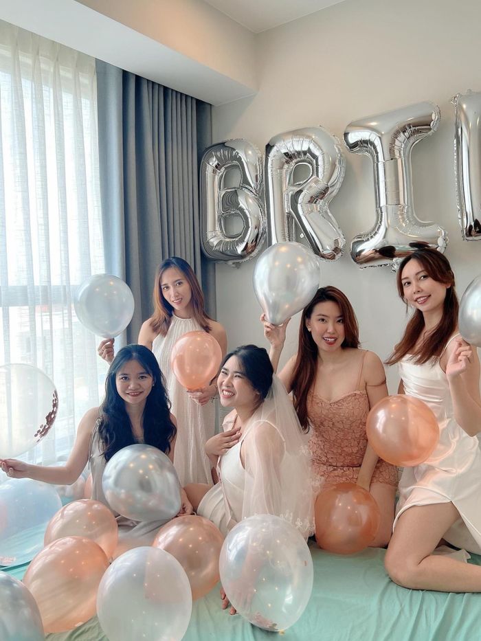 Mai Khanh cho rằng buổi tiệc độc thân không nên quá tốn kém vì còn nhiều thứ phải chi tiêu cho đám cưới. 