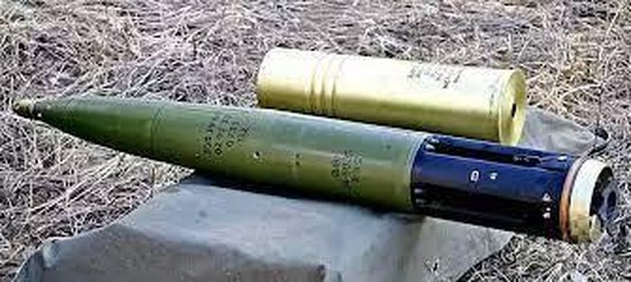 Một vấn đề cần nhắc đến nữa đó là trong biên chế Quân đội Ukraine cũng có một loại đạn pháo dẫn đường rất lợi hại, cùng cỡ 152 mm với Krasnopol, đó chính là loại Kvytnyk.