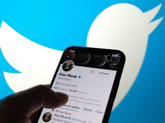 Musk muốn nối lại thỏa thuận mua lại Twitter. Ảnh: Reuters.