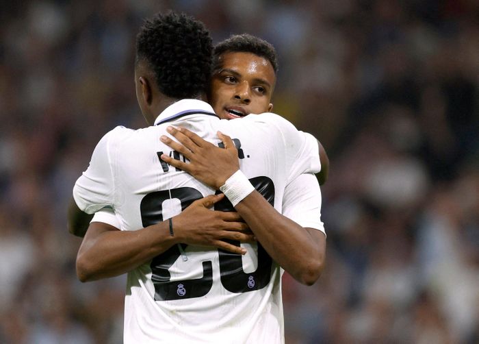  Sao trẻ người Brazil có bàn thứ 11 tại Champions League, qua đó trở thành một trong hai cầu thủ U21 ghi bàn nhiều nhất cho "Los Blancos", bên cạnh huyền thoại Raul Gonzalez khi ở cùng độ tuổi. 